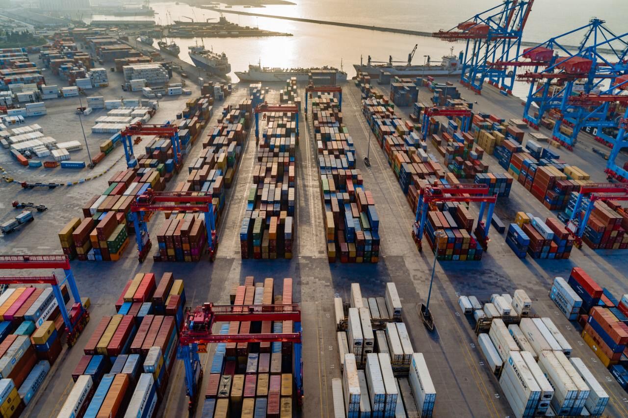 مرفأ بيروت يفتح أبوابه استثنائياً يومي السبت والاثنين لضمان استمرارية الحركة التجارية