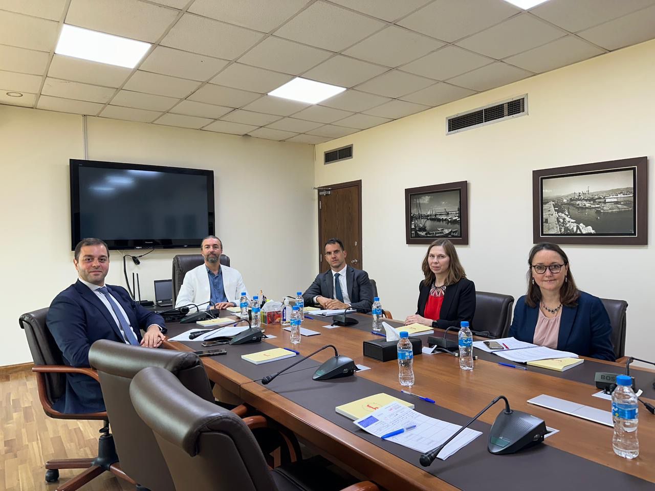 عيتاني يبحث مع وفد البنك الأوروبي آفاق التعاون وتطوير مرفأ بيروت